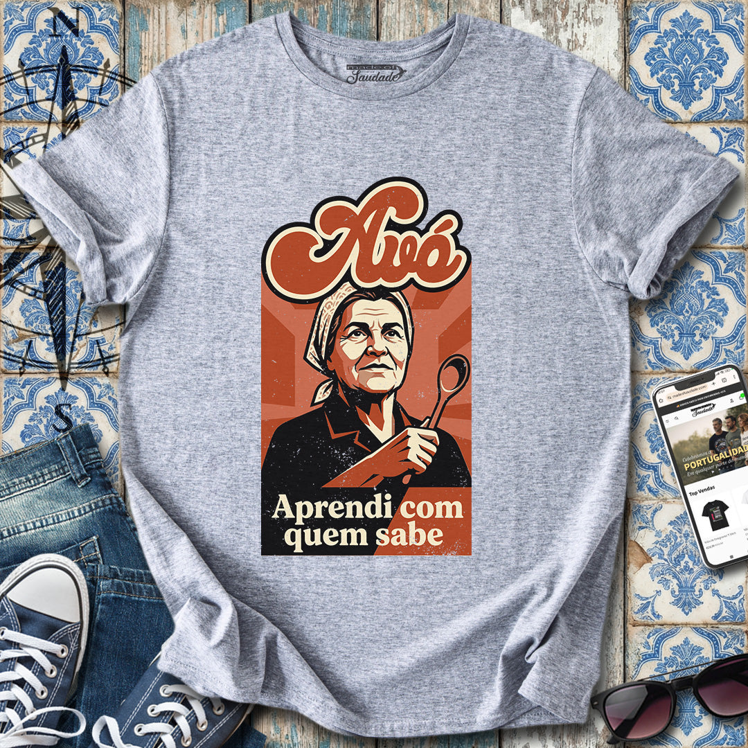 Avó Sabe T-Shirt