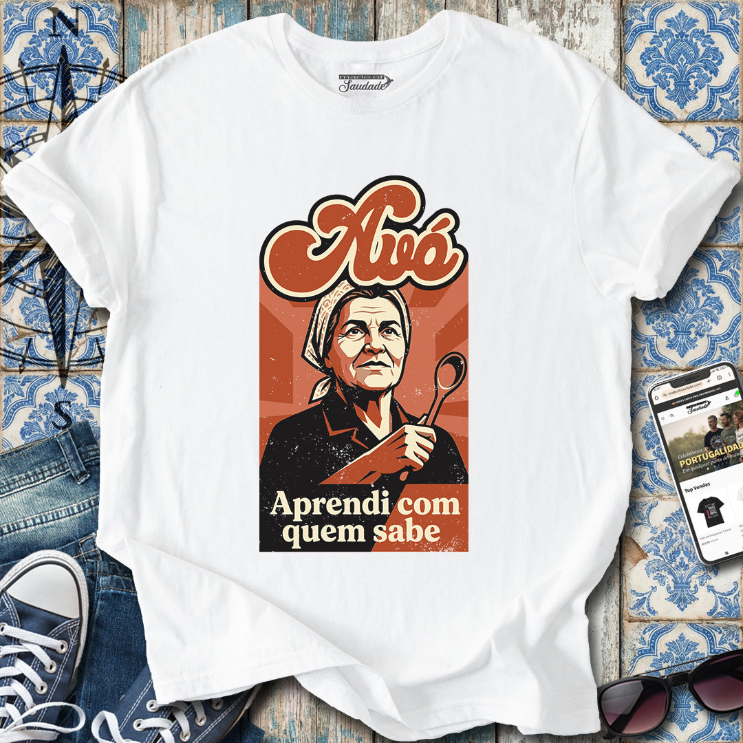Avó Sabe T-Shirt