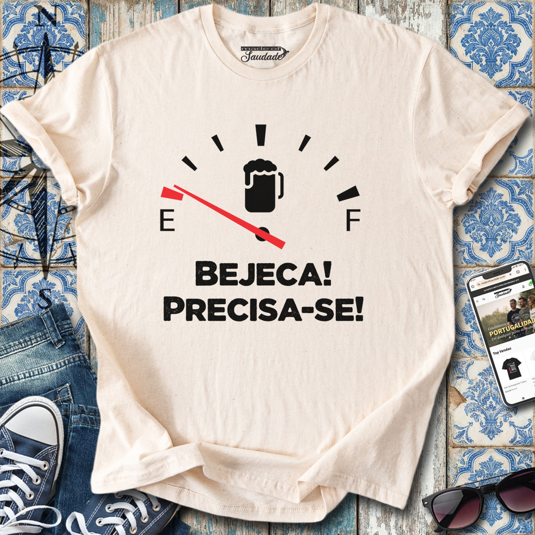 Beiges leeres T-Shirt