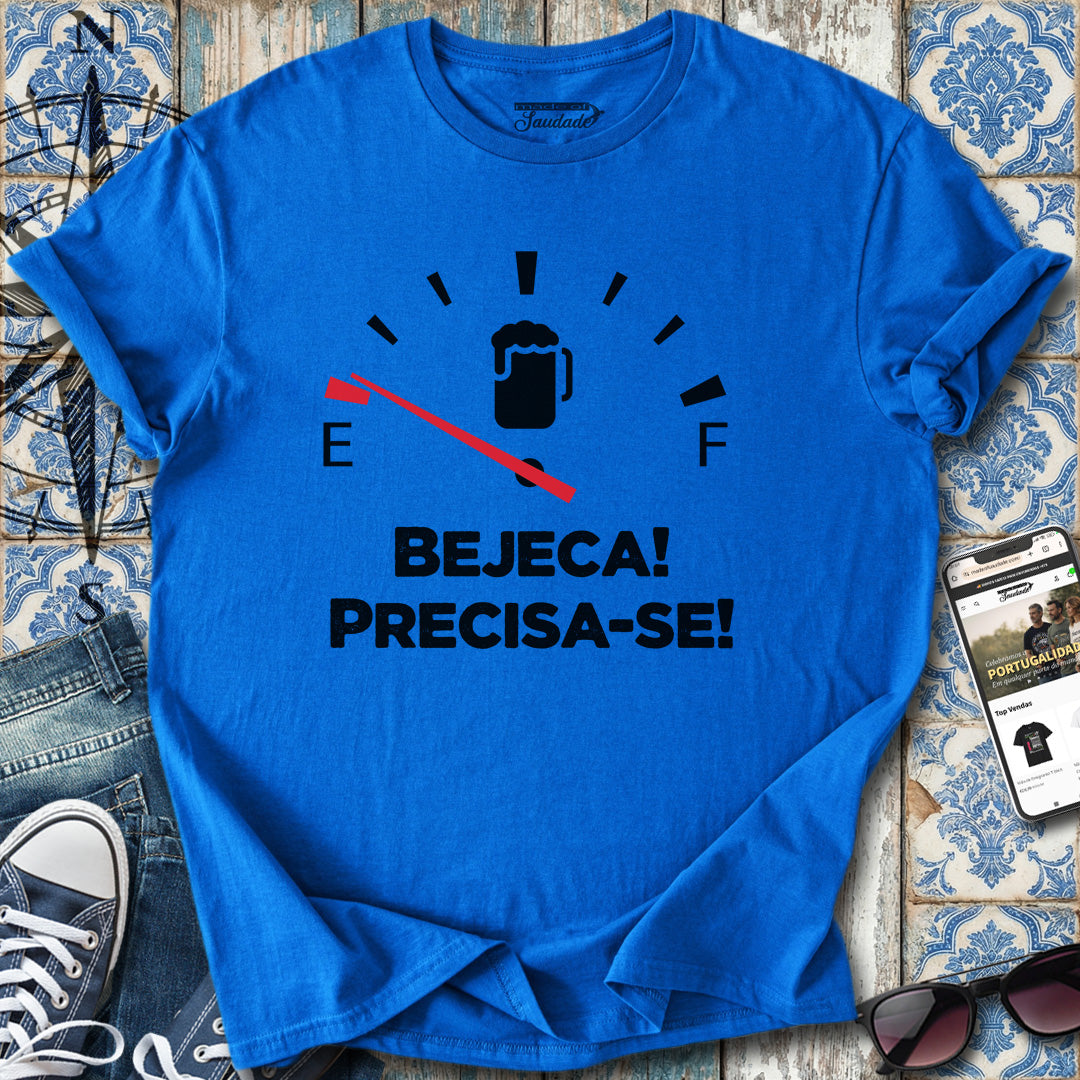 Beiges leeres T-Shirt