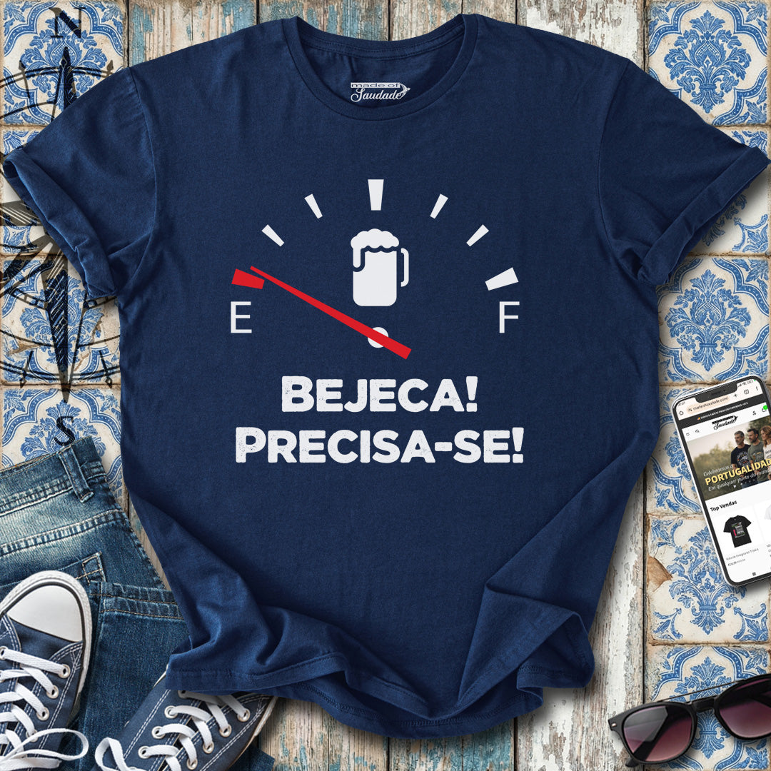 Beiges leeres T-Shirt