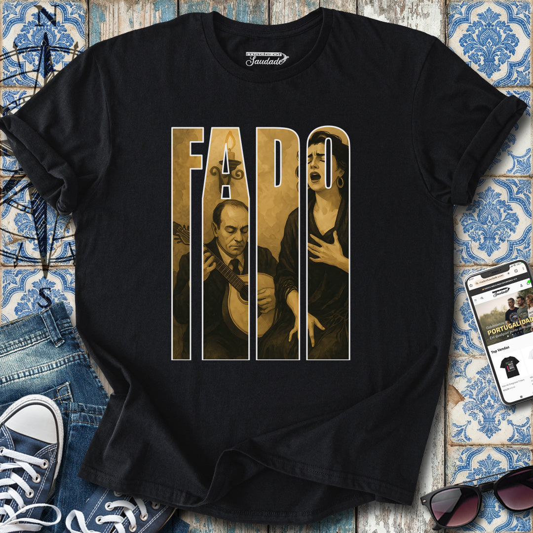 Fado-Sänger, Gitarre, T-Shirt