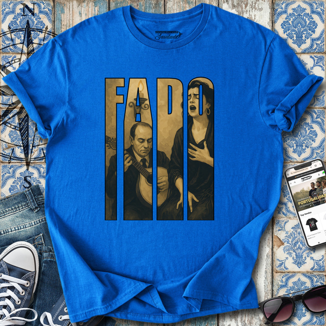 Fado-Sänger, Gitarre, T-Shirt