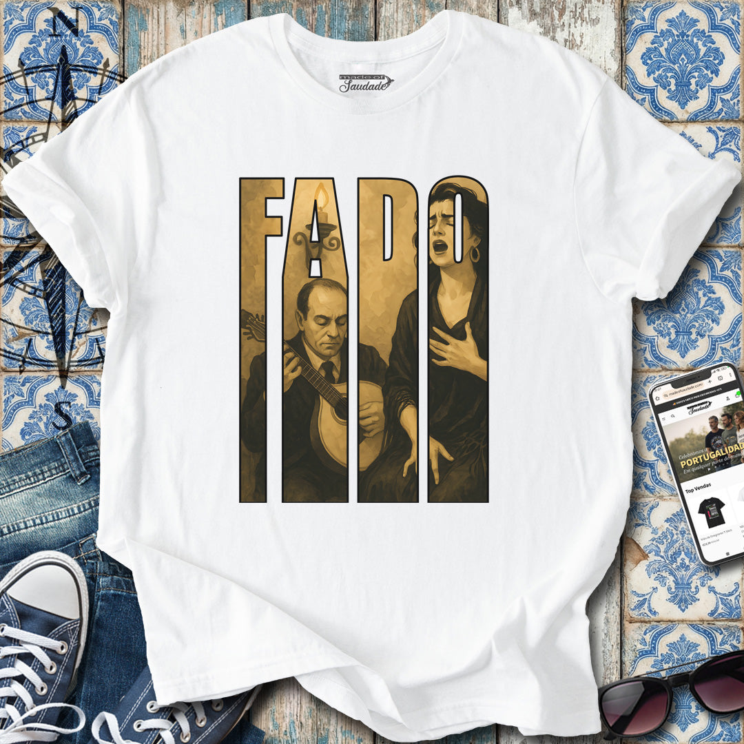 Fado-Sänger, Gitarre, T-Shirt
